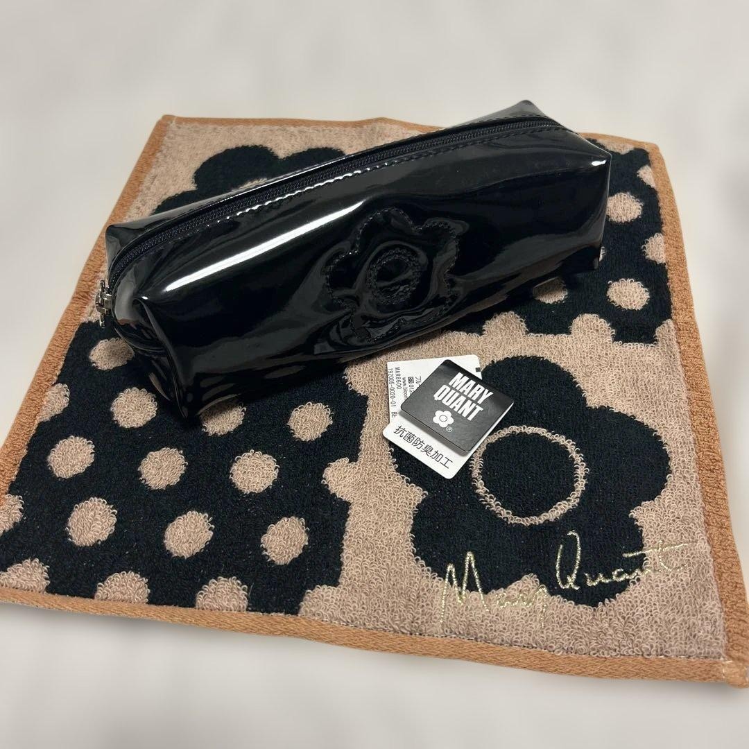MARY QUANT enamel pouch towel handkerchief #fe2f64