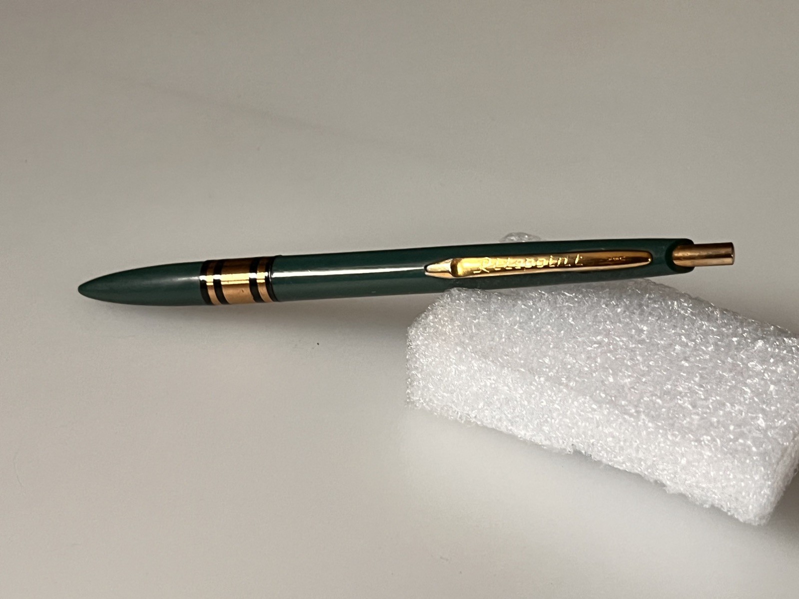 2-VINTAGE RITEPOINT ADVERTISING PENS-LA-Z-BOY