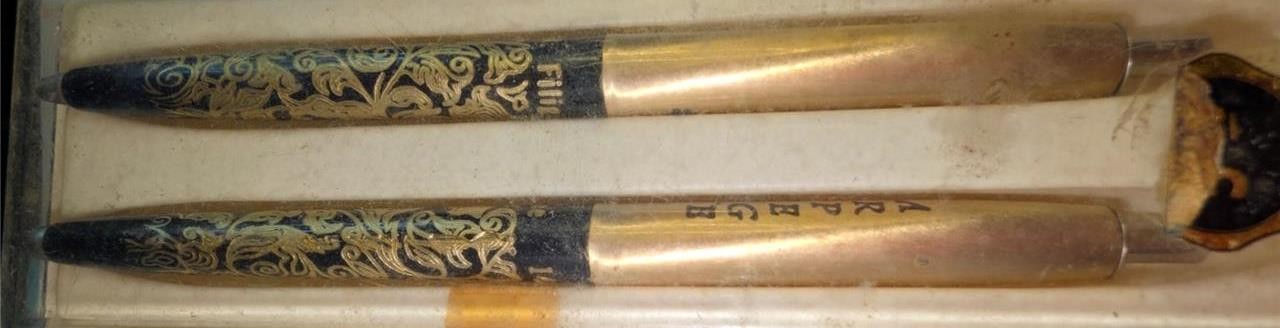 Vintage 1970s Arpege No.5 14KT Gold Filigree Perfumed Writing Pen Set Case