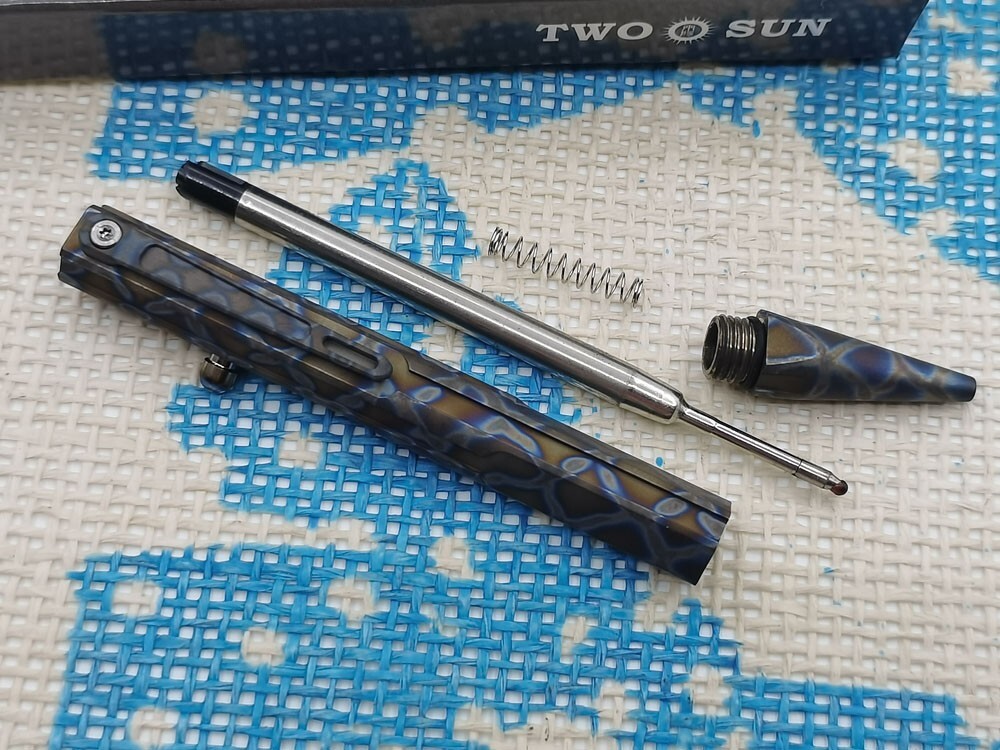 TwoSun TS-PEN02-Fire Outdoor Fire Checkered Tactical Titanium Push Mechanism