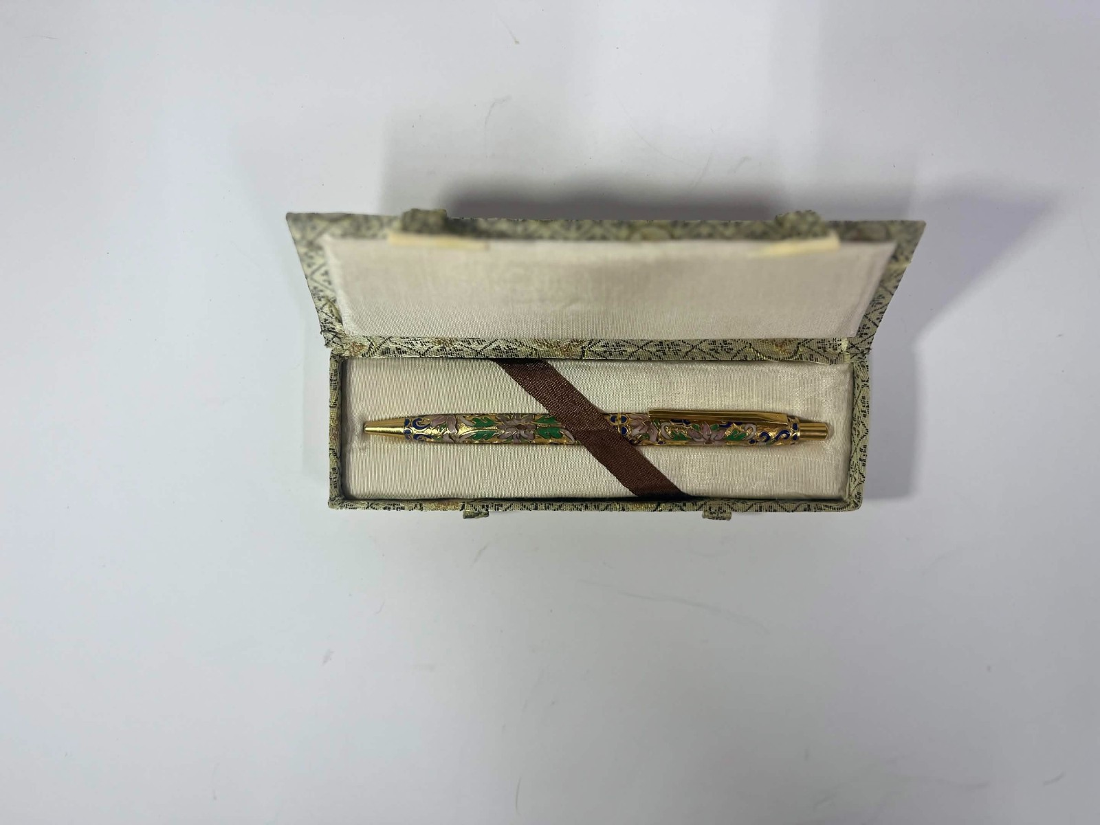 Vintage Chinese Cloisonne Enamel Ballpoint Pen Gold Tone Floral Silk Box NOS