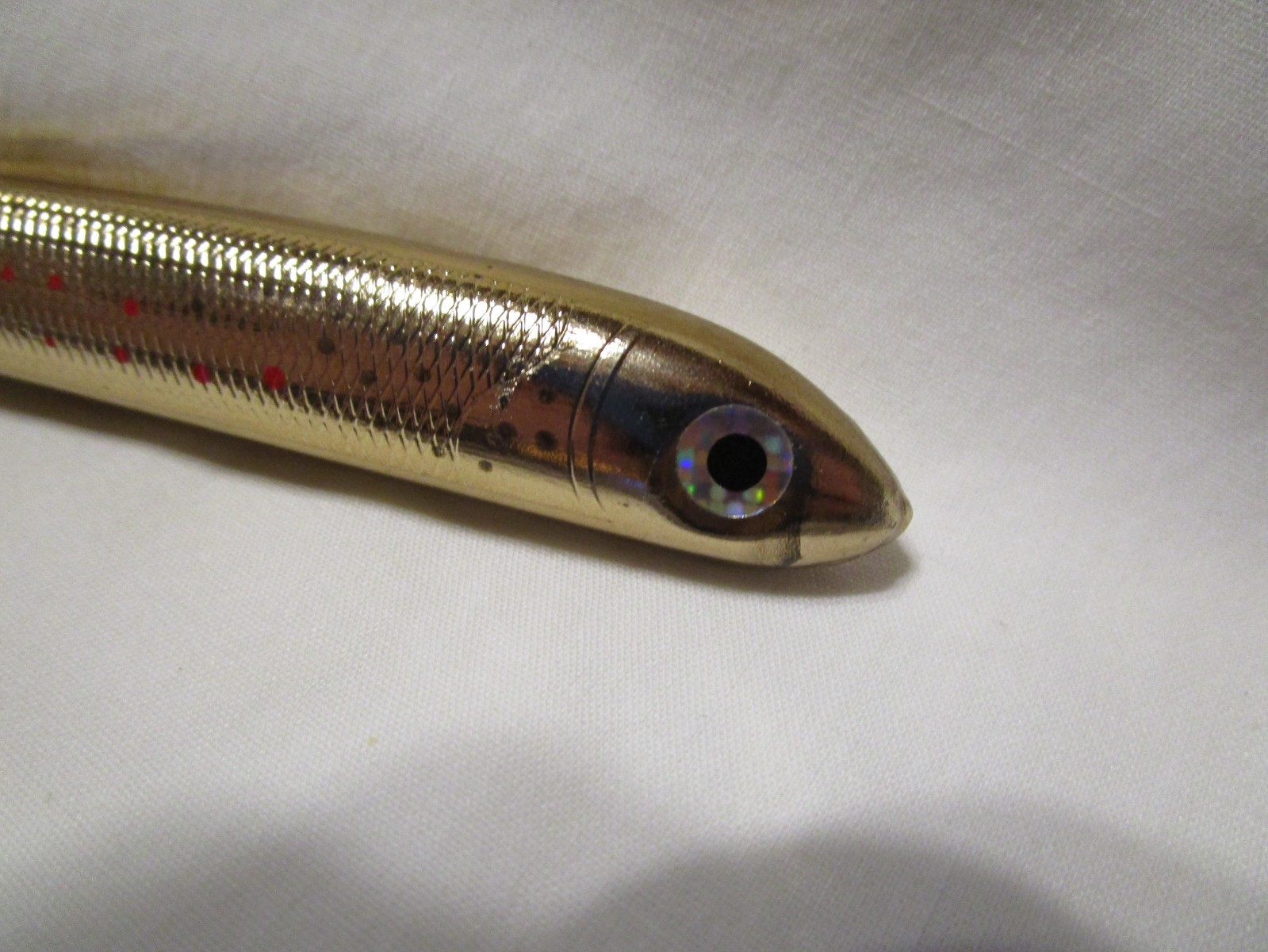 VINTAGE FISHING LURE INK PEN 5 3/4″ RUBBER COVER FIN