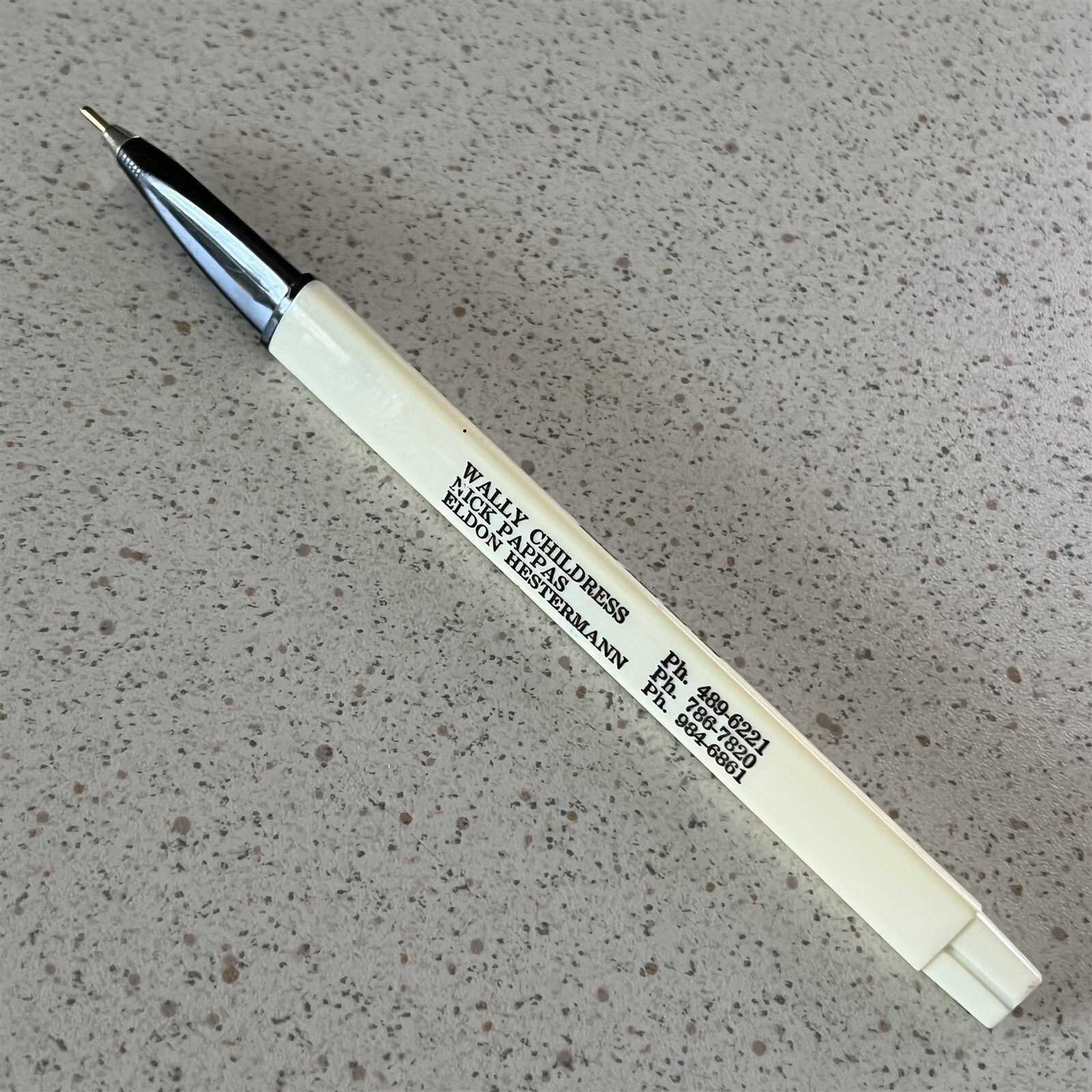 Ward’s Truck Tire Center Lincoln Nebraska Vintage Triangle Ballpoint Pen #1-1