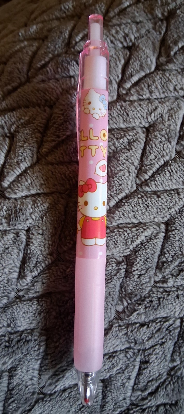 NEW HELLO KITTY PLUSHY COINBAG AND PEN SET #1