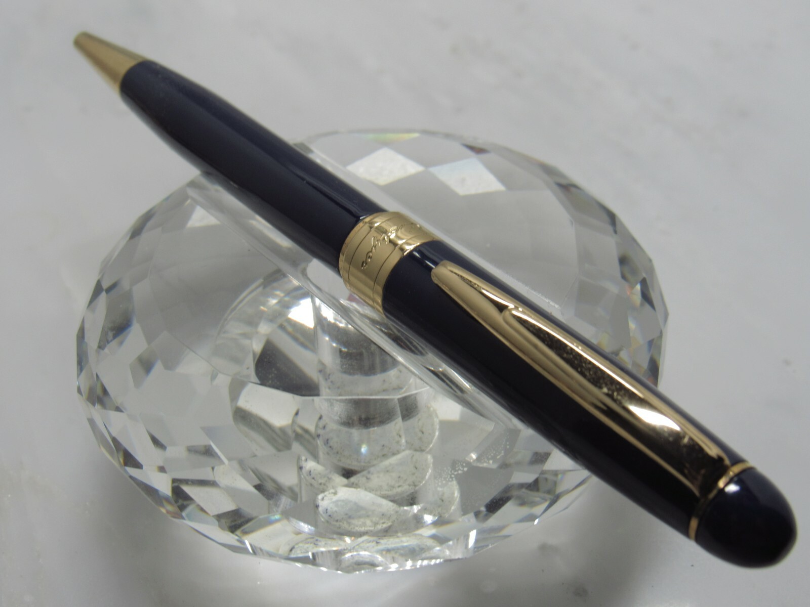 GORGEOUS HIGH QUALITY COTYER BLACK TWIST BALL POINT PEN