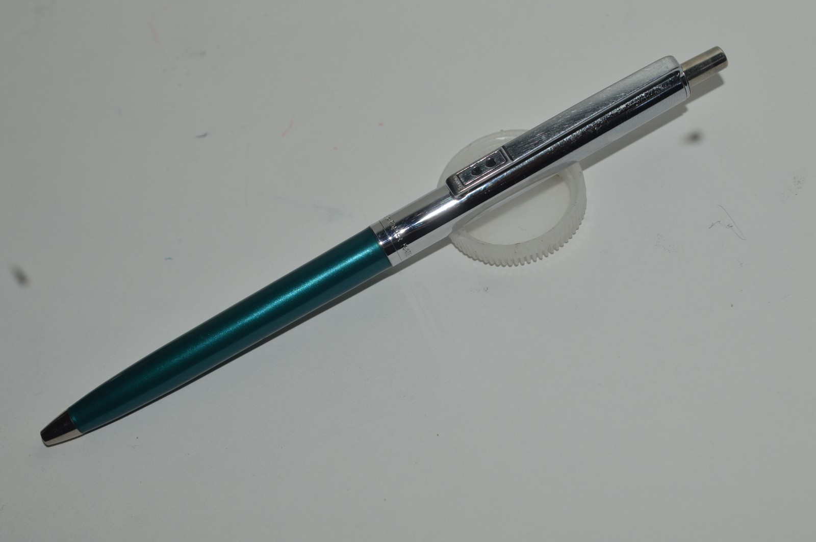 PAPER MATE #1 Profile Slim Grip Ballpoint Pen Green Barrel Made In Mexico 1990’s