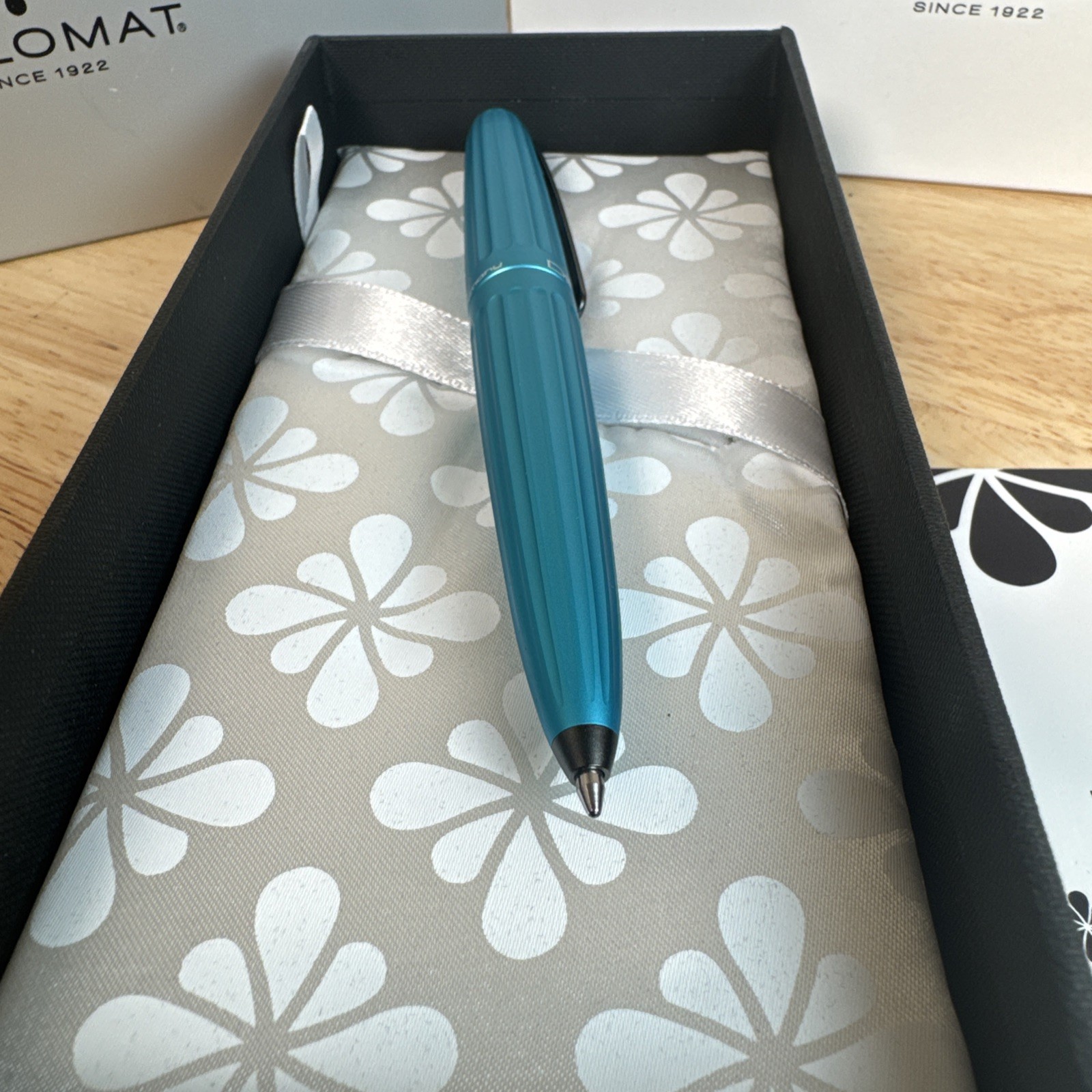 Diplomat Aero Midnight Turquoise Ballpoint Pen Made in Germany NEW! Twist
