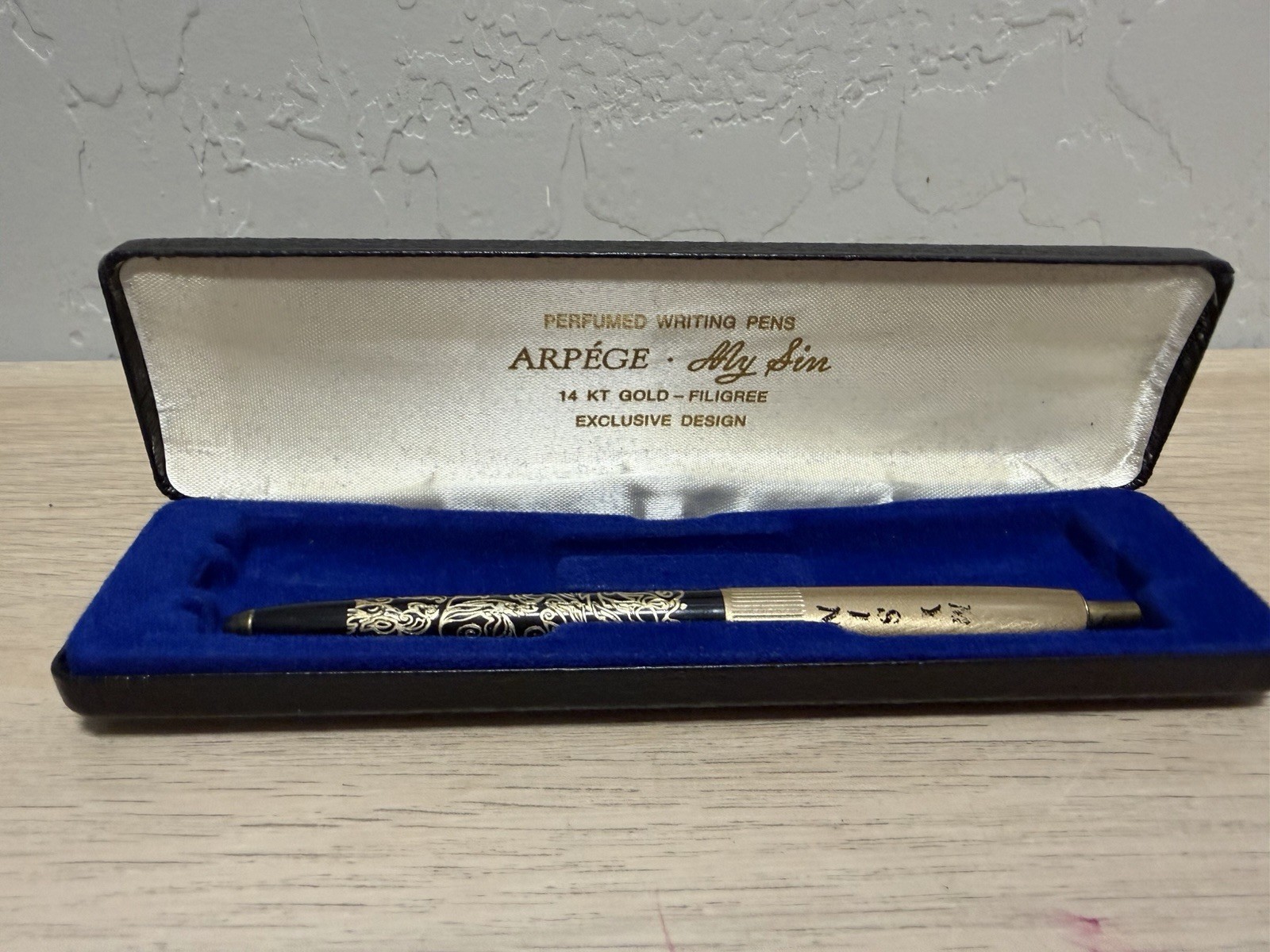Vintage Arpege Perfumed 14Kt Gold Filigree My Sin Pen in Case