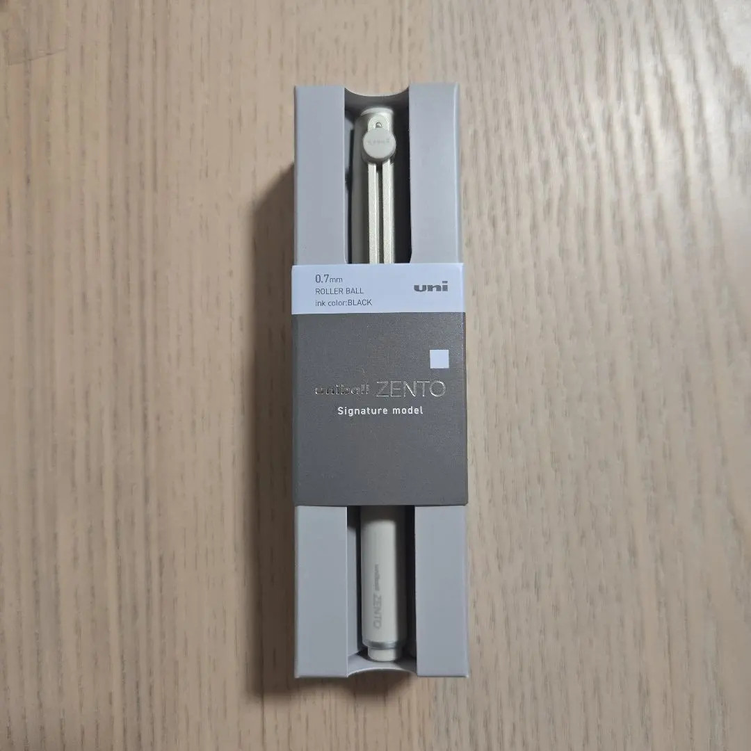 Mitsubishi Uni-ball ZENTO Signature Model 0.7mm Ballpoint Pen Champagne Gold