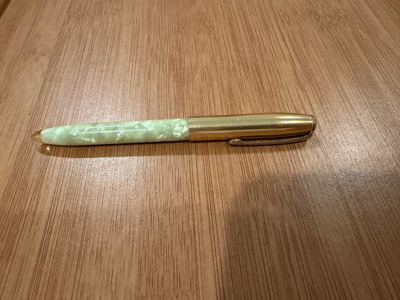 Vintage Ritepoint Light Green Plastic or Celluloid Oen