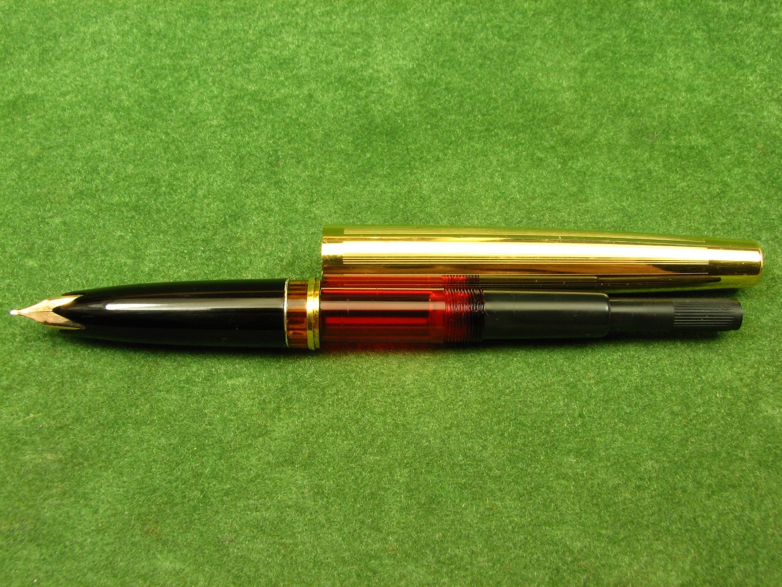 Vintage SOYUZ Goldplated Fountain Pen 14K Gold Nib USSR 1970s NOS