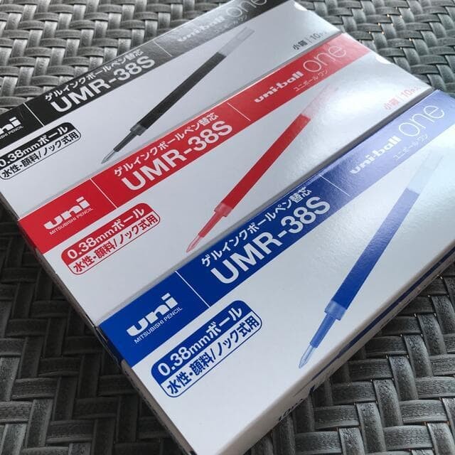 Uniball One 0.38 UMR38S.24 black 10pcs red 10pcs blue 10pcs #eb487c