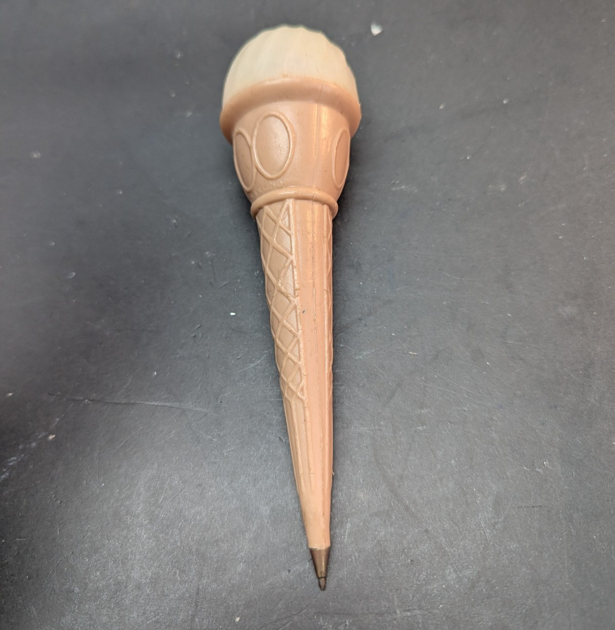 Vintage Ice Cream Cone Novelty Pen No Ink Made in Hong Kong 6 Inch Plastic