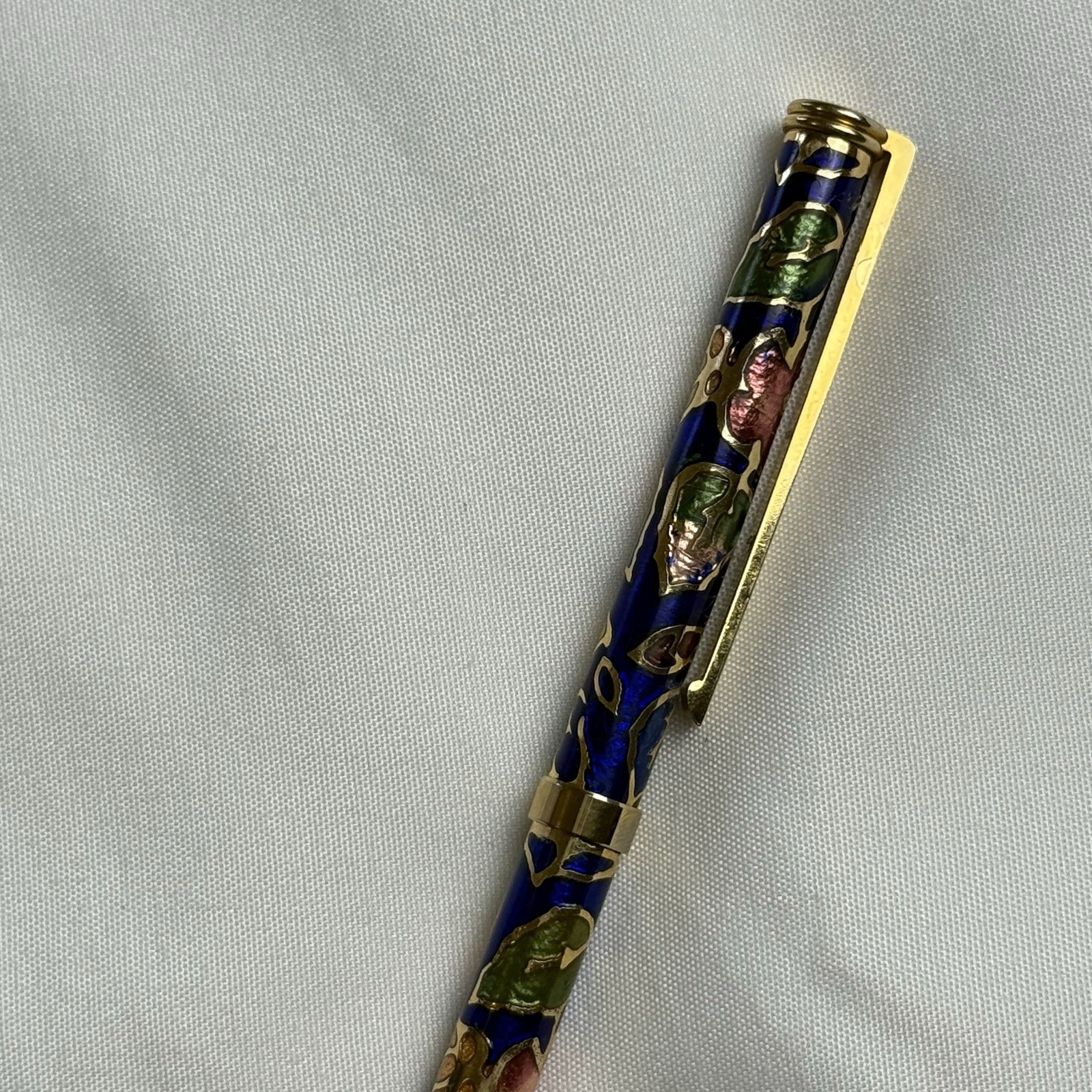 Chinese Cloisonné Enamel Ballpoint Pen Blue Floral w/ Case Needs New Cartridge