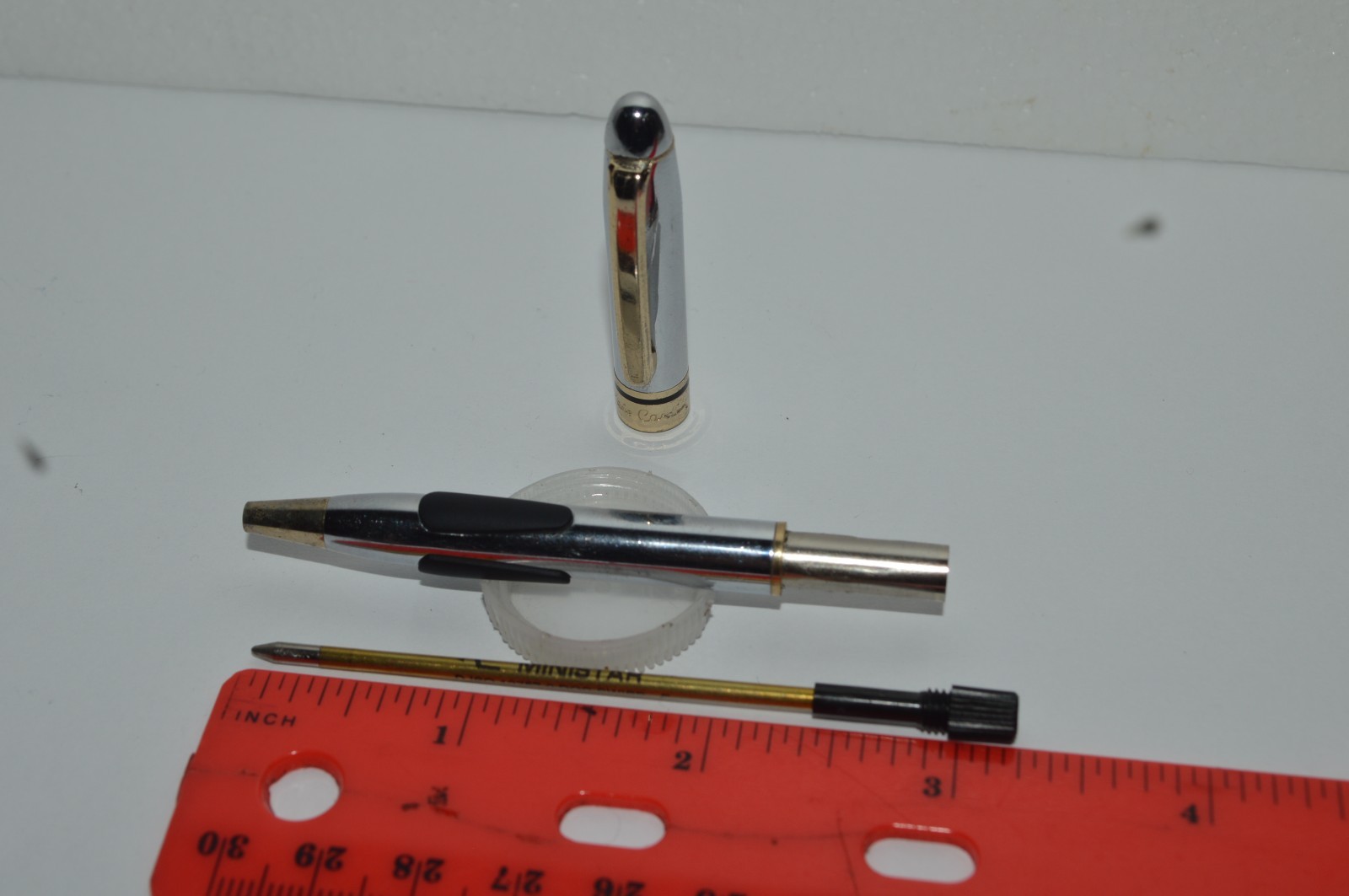 Pierre Cardin Small Ballpoint Pen 4.25 Inch Long Twist Action Metal Rubber Grip