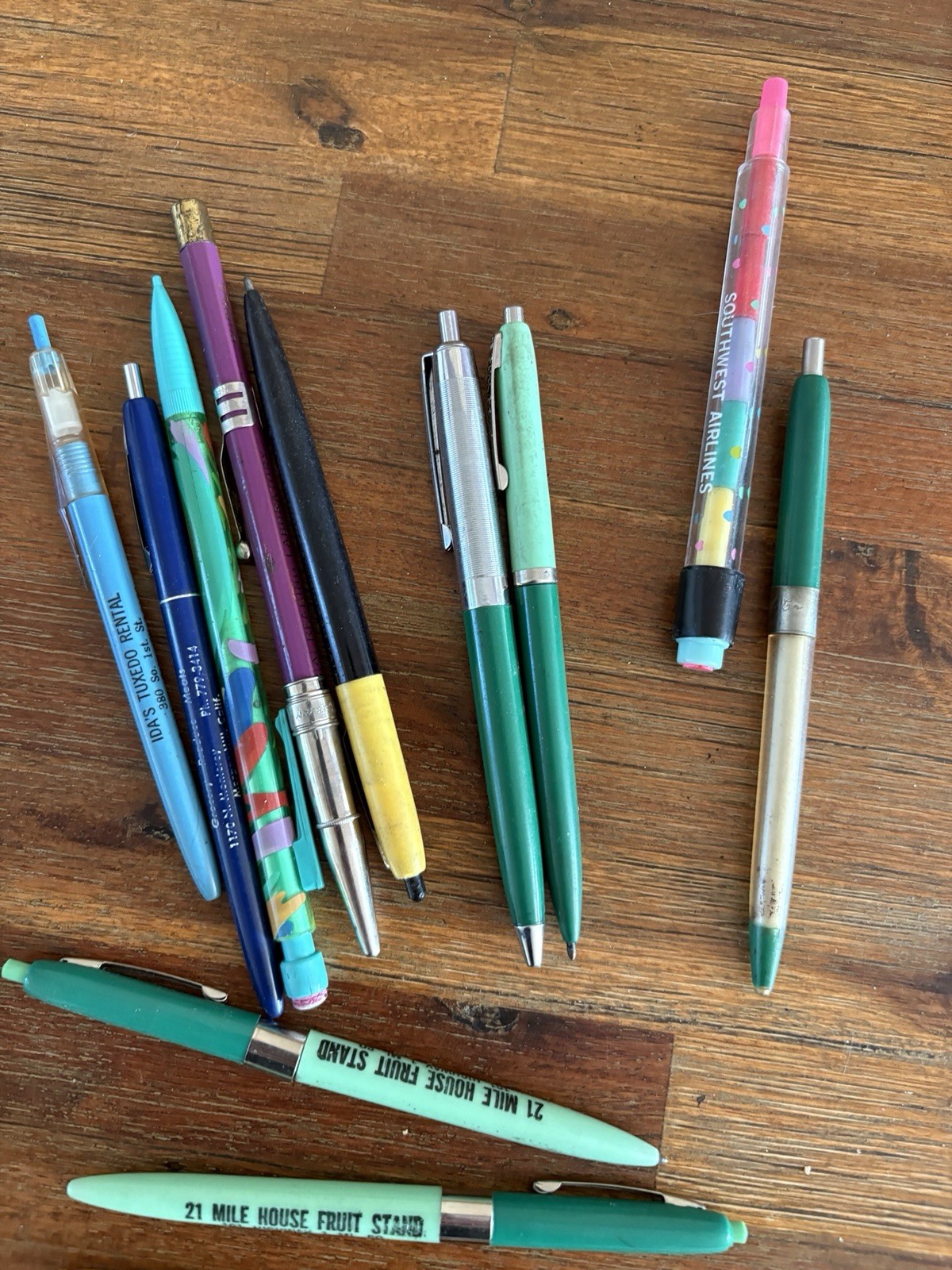 Vintage Lot of Advertising Pens And Random Pencils California
