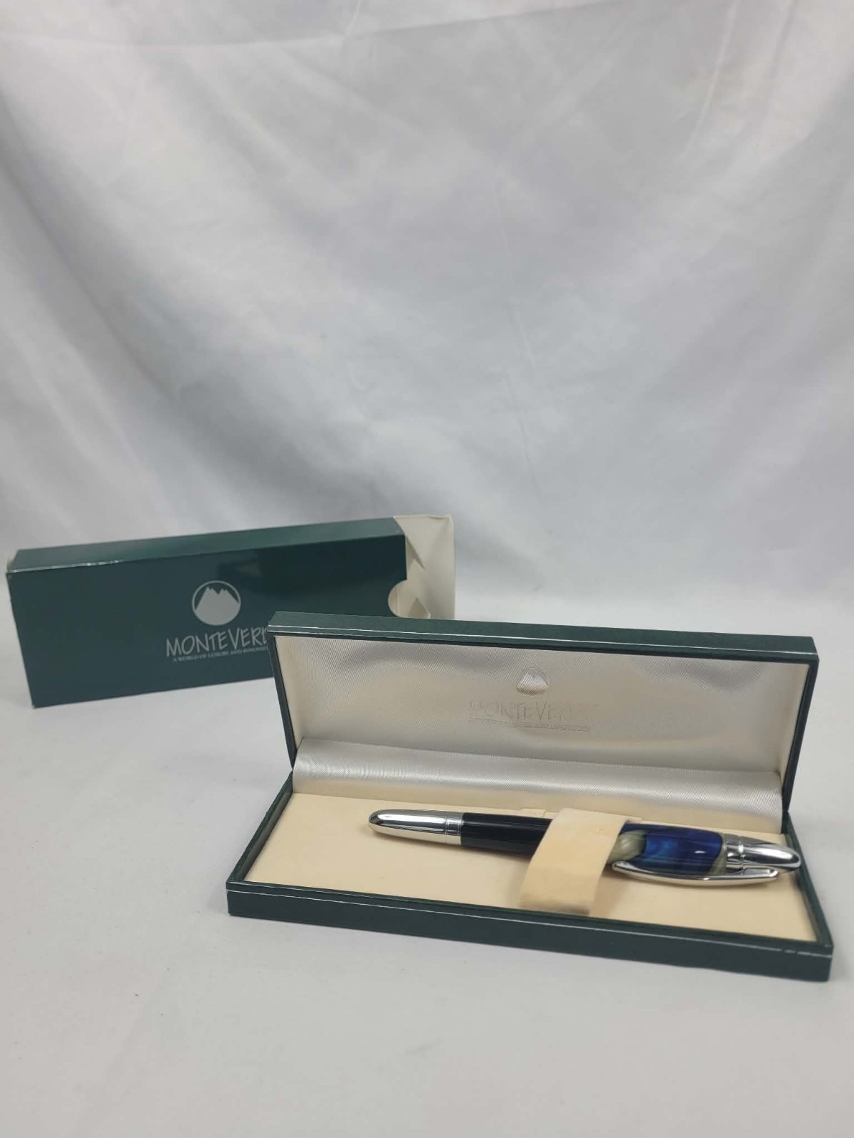 Monteverde Paloma Roller Blue ballpoint pen With Case And Box