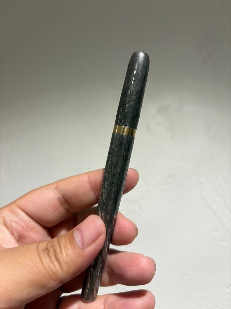 Damascus steel ballpoint pen body