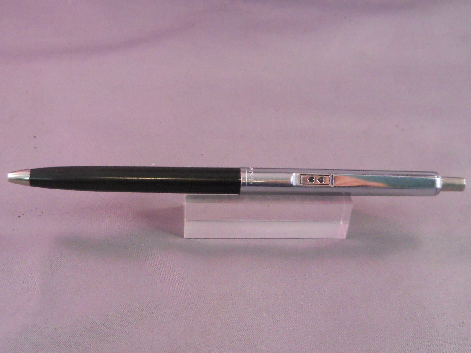 Paper Mate Vintage Double Heart Profile Ball Pen-slim grip–black–Mexico