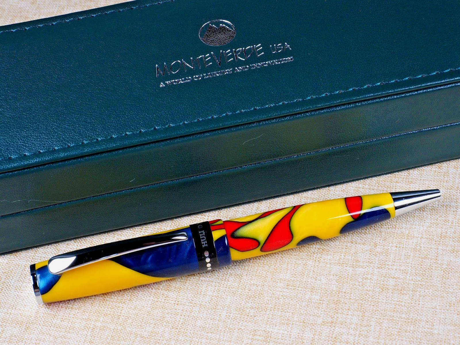 Gorgeous Monteverde People Of The World HULI Ballpoint Pen, Brand New In Box