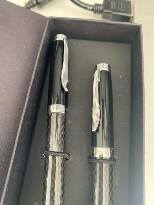 Pen set Mercedes benz with box