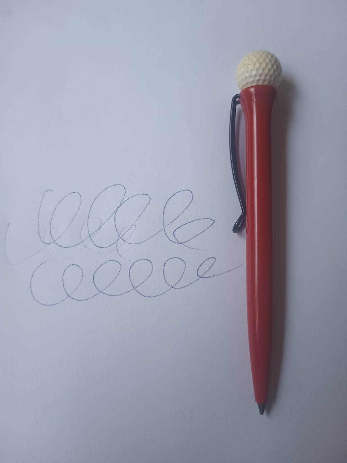 Vintage Red Golf Tee Pen With White Golf Ball With Pocket Clip 4″ .