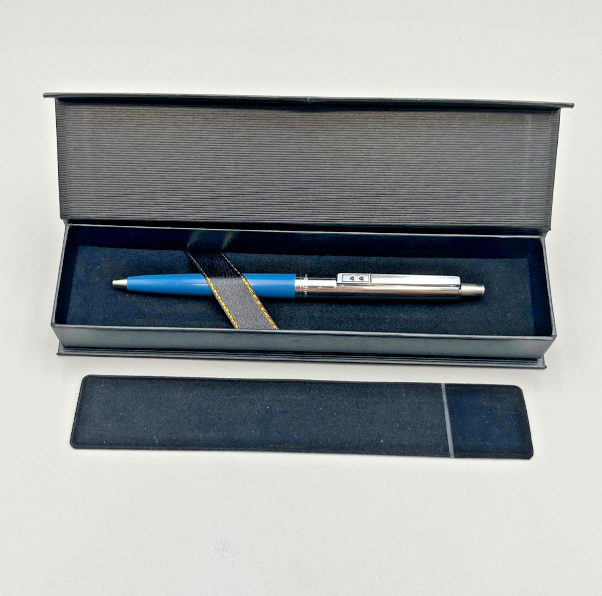 Paper Mate Double Heart Profile Light Blue/Chrome Cap, Blue Ink, Works – Mexico