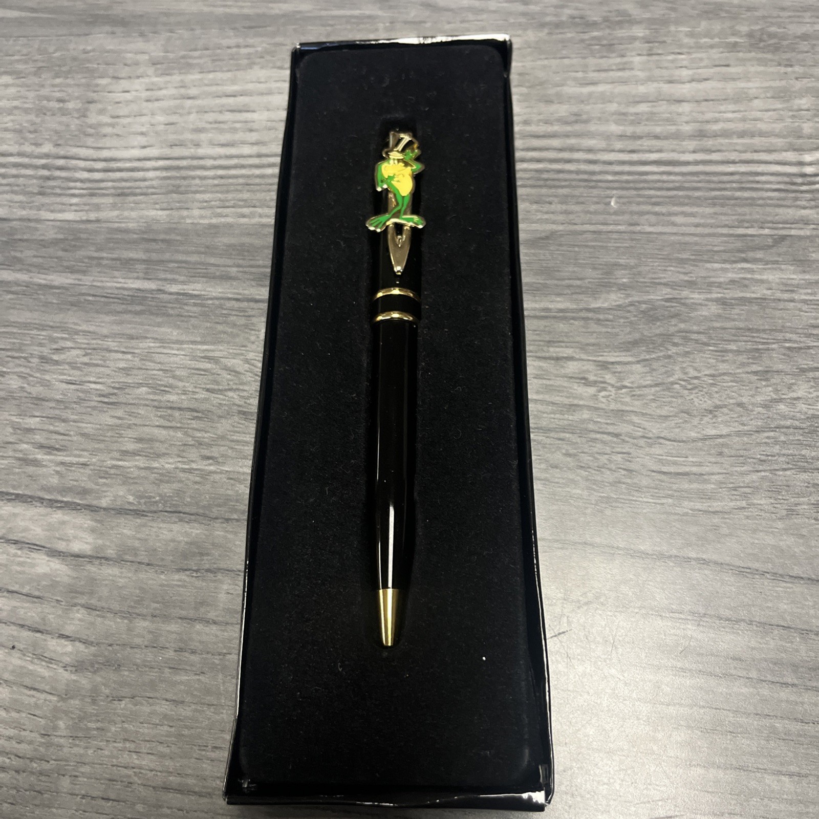 Warner Bros Michigan J Fox Ball Point Pen Blue Ink, Working. Black And Gold