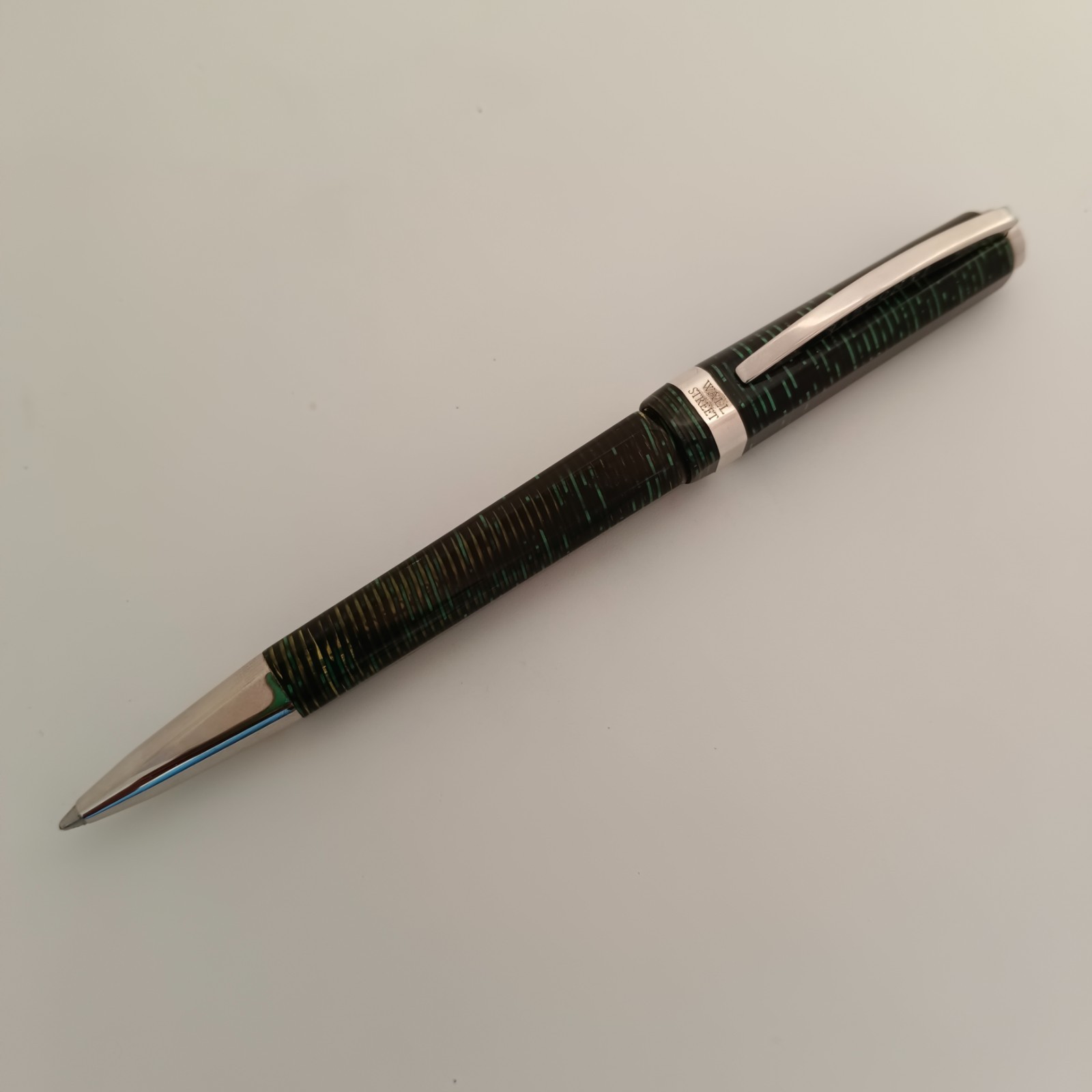 Visconti Wall Street Celluloid Green Pearl Ballpoint Pen