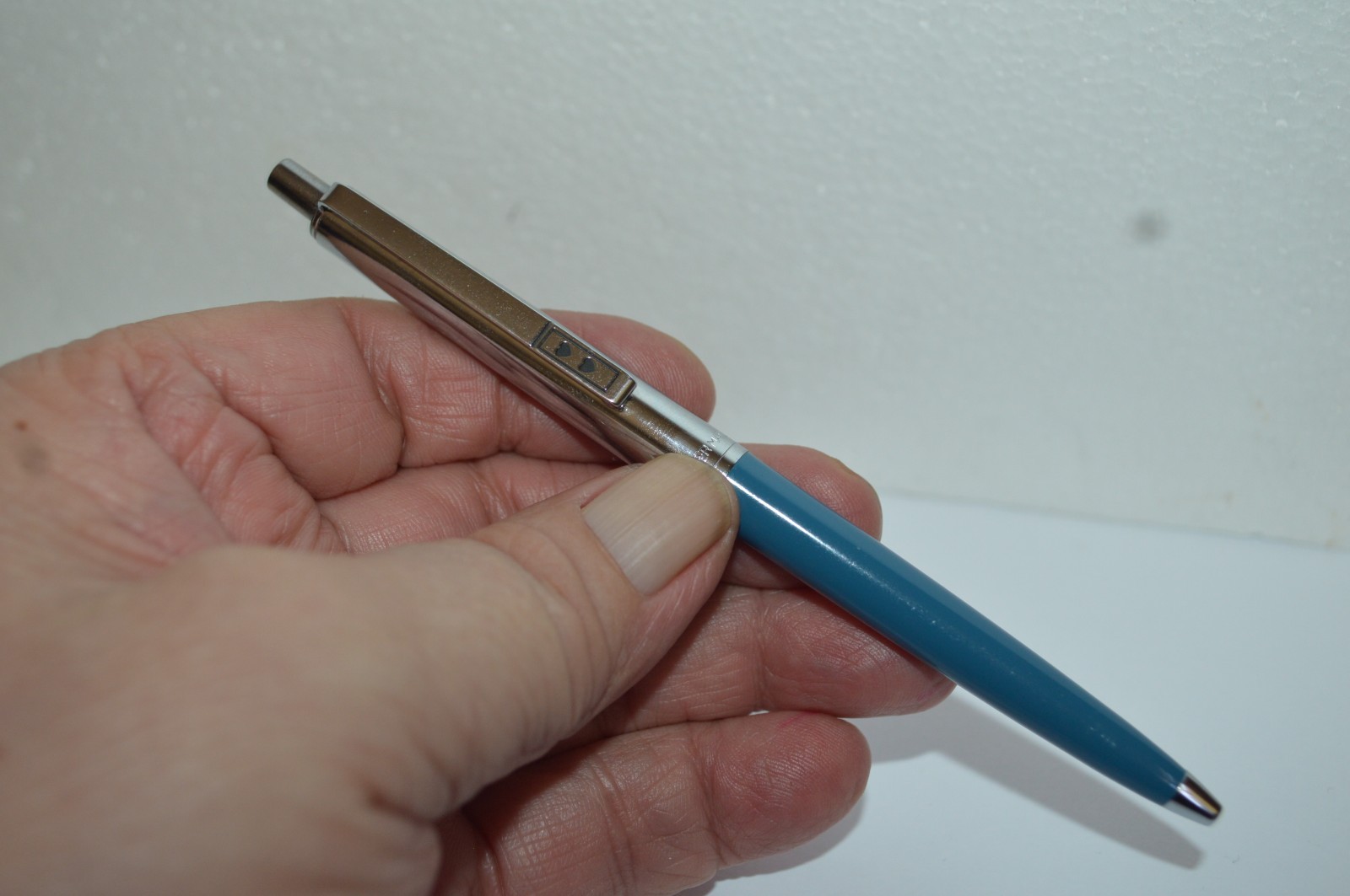 PAPER MATE Profile #2 Regular Grip Ball Pen Dark Blue Barrel Made In Mexico 1990