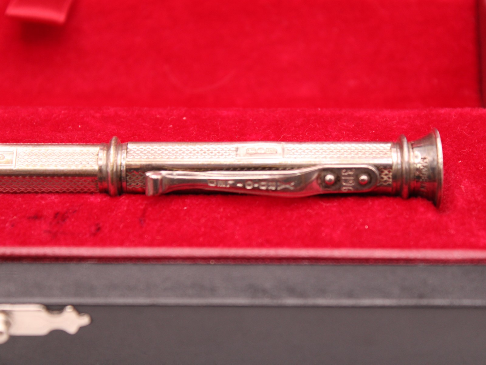 Yard – O- Led – Ambassador Ball Point Pen Sterling Silver – Inscribed