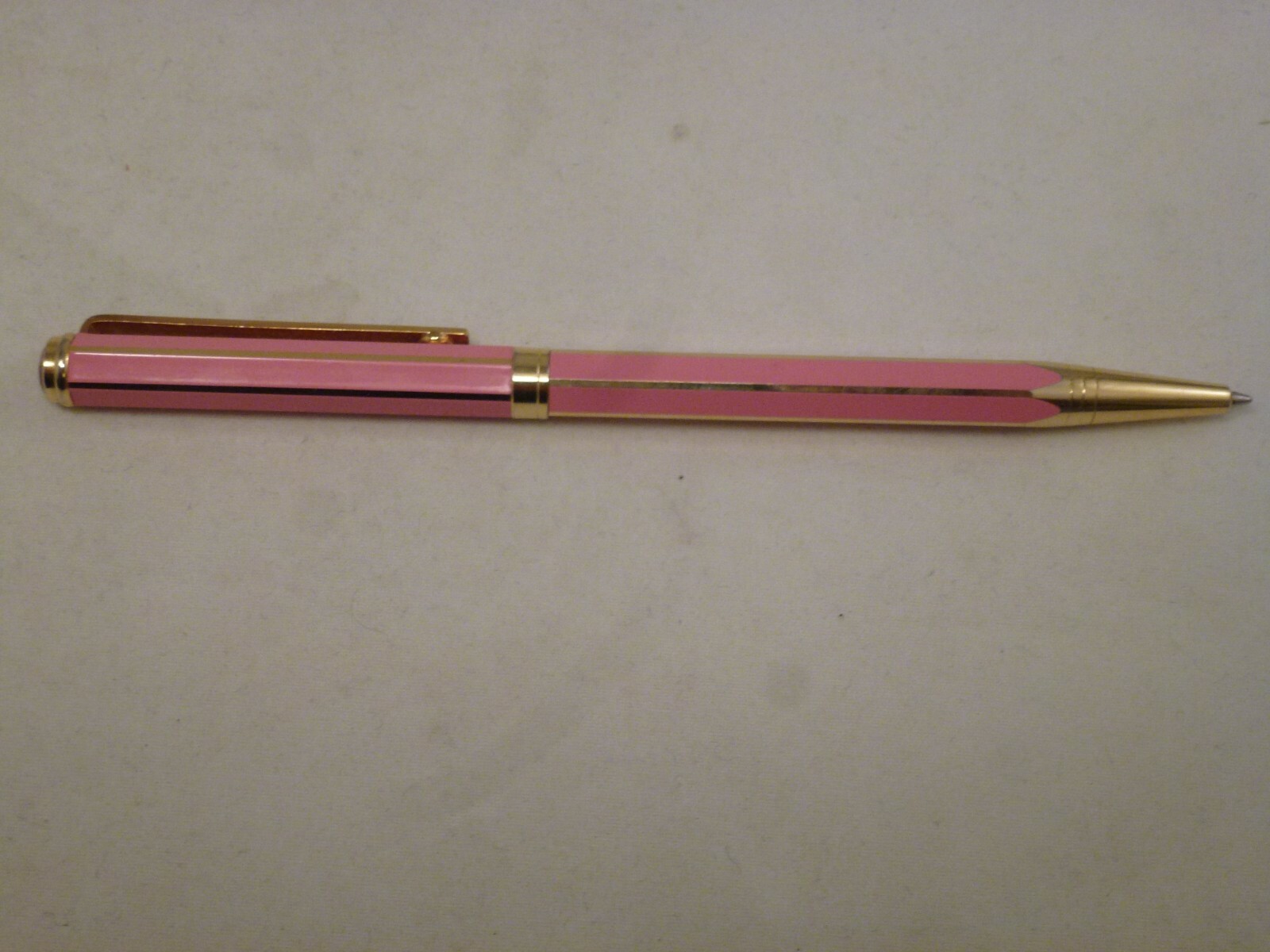 PINK PEN ENAMEL BRASS goldtone ? Gorgeous works ! RUBY STONE
