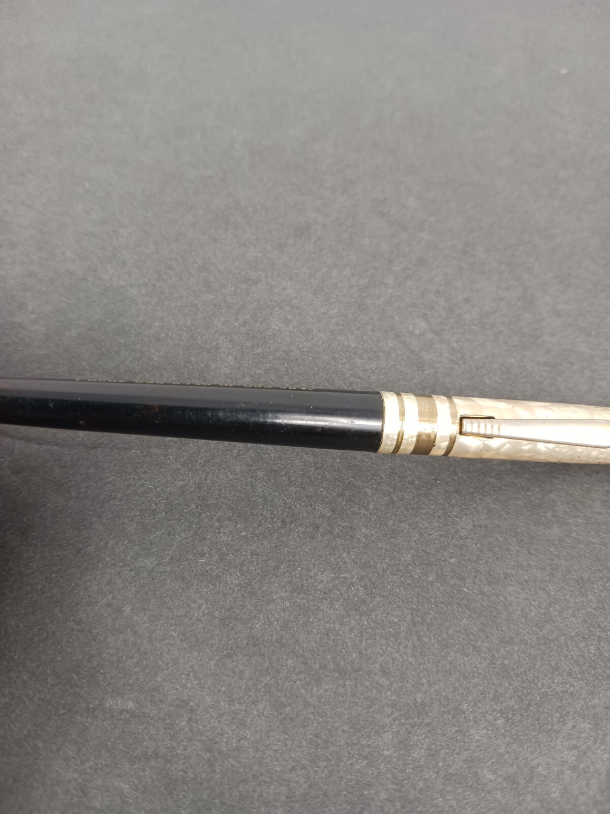 Vintage Or-Win Farm Advertising Pen / Gold shimmery metal and black plastic