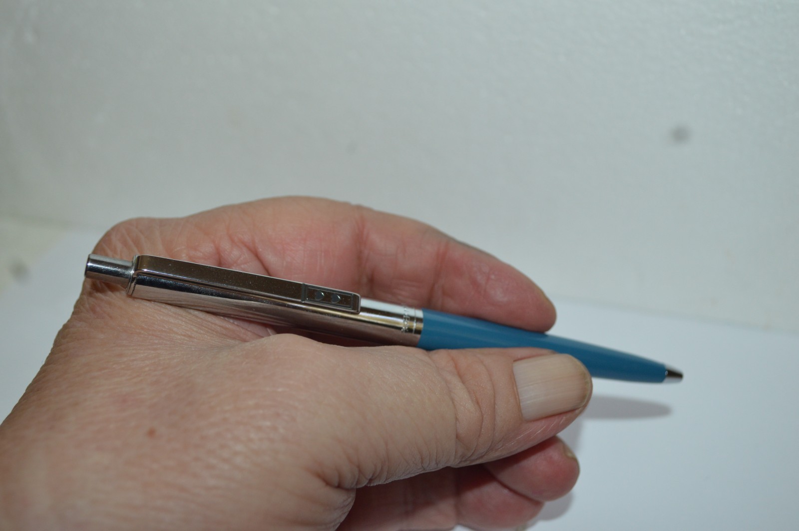 PAPER MATE Profile #2 Regular Grip Ball Pen Dark Blue Barrel Made In Mexico 1990