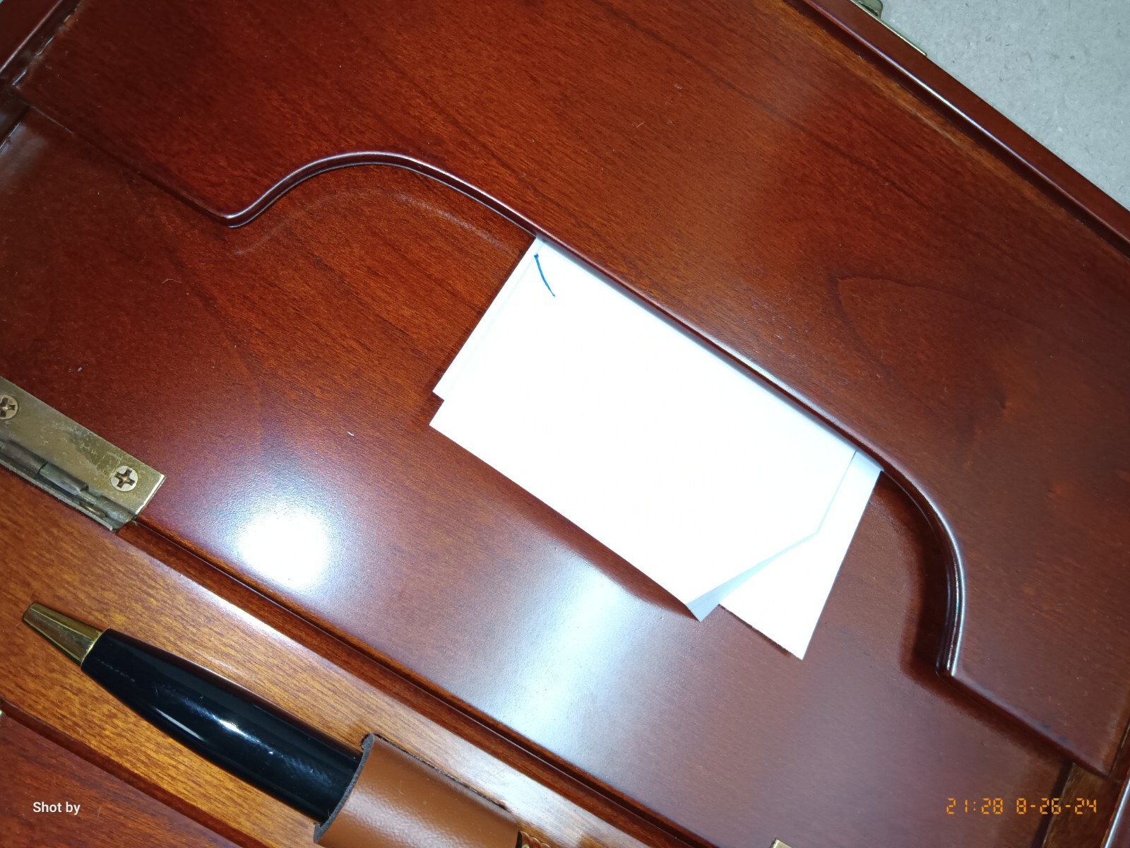 Adler Stylus Pen Black Ink & Foldable Oak Wood Gift Set Box