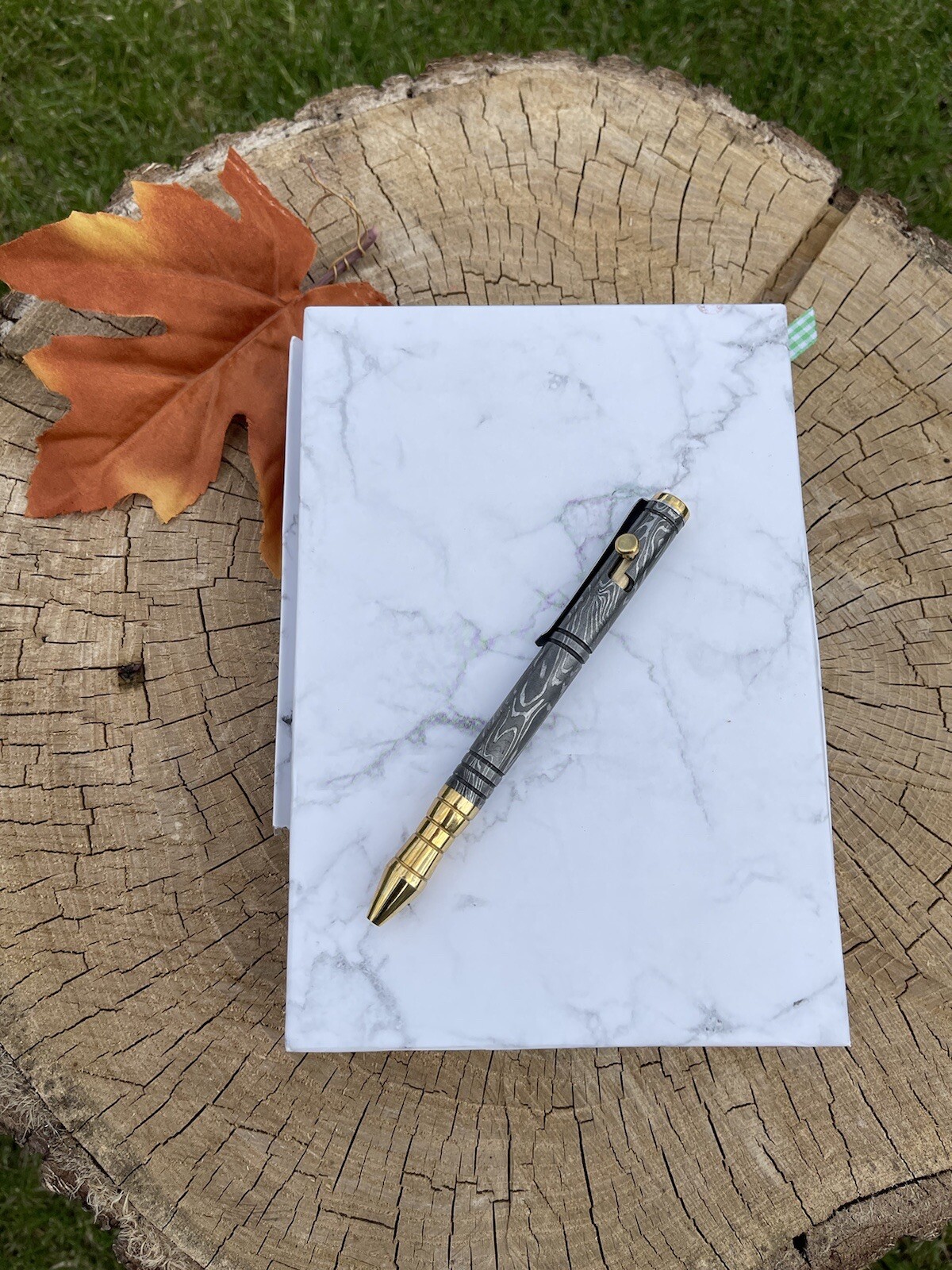 Art Work Custom Hand Forged Damascus Steel Ballpoint Pen/Officepen / Gift