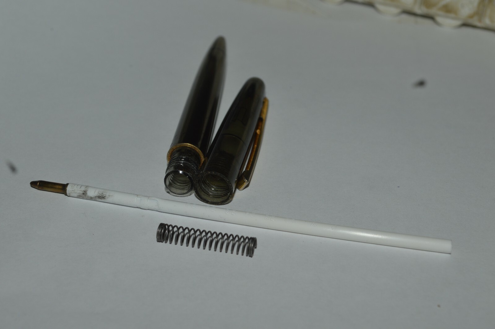 Bic Click TRANSLUCENT Ballpoint Pen Gray Mexico Light Used Very Good Condition