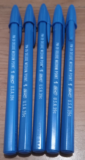 Vintage BIC Deluxe Medium Point Solid Blue Barrell W/New Cartridges -They Write!
