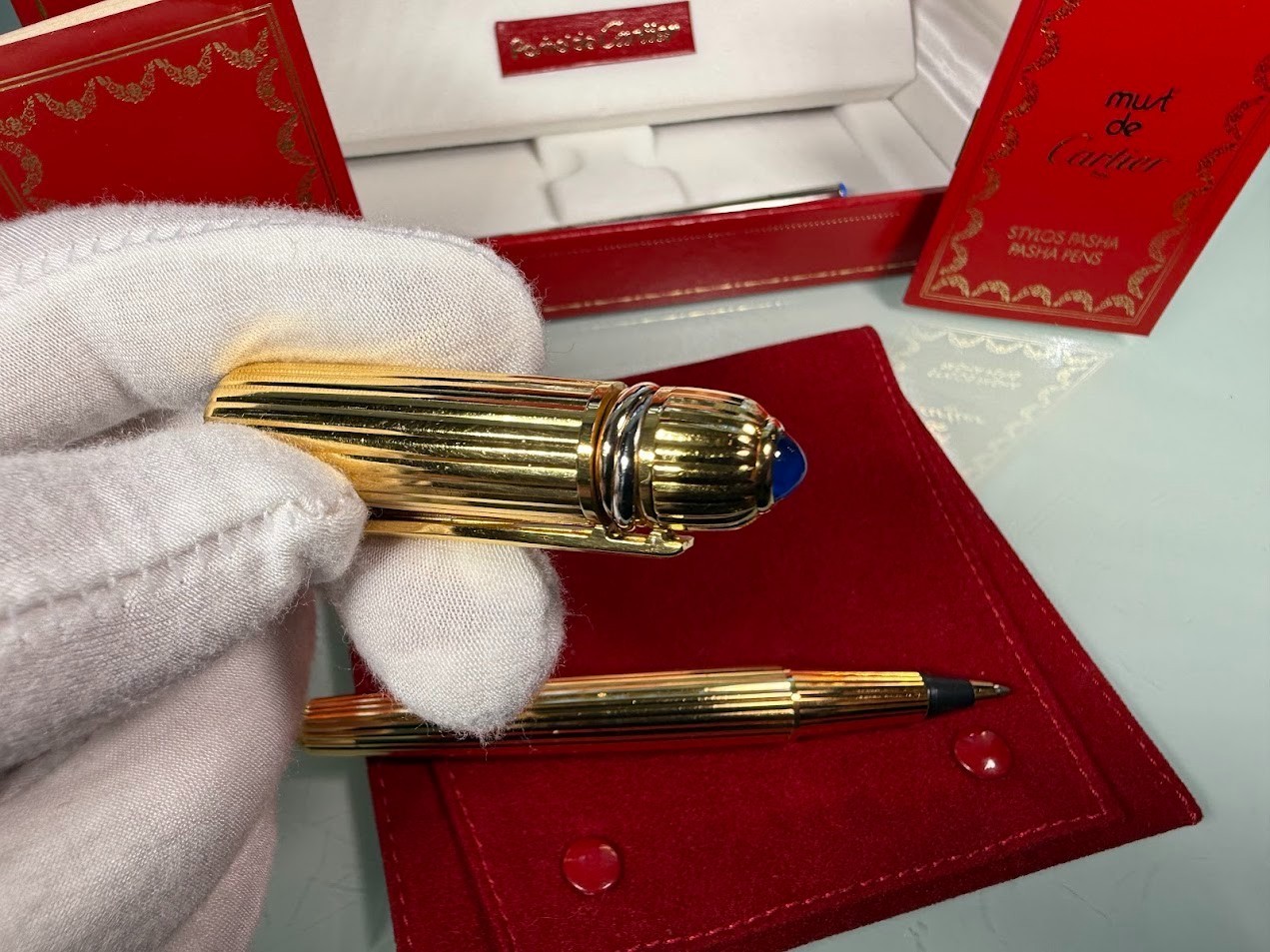 *** Cartier Pasha de Cartier / Roller ball Gold Pen With Both Box & Refills ***
