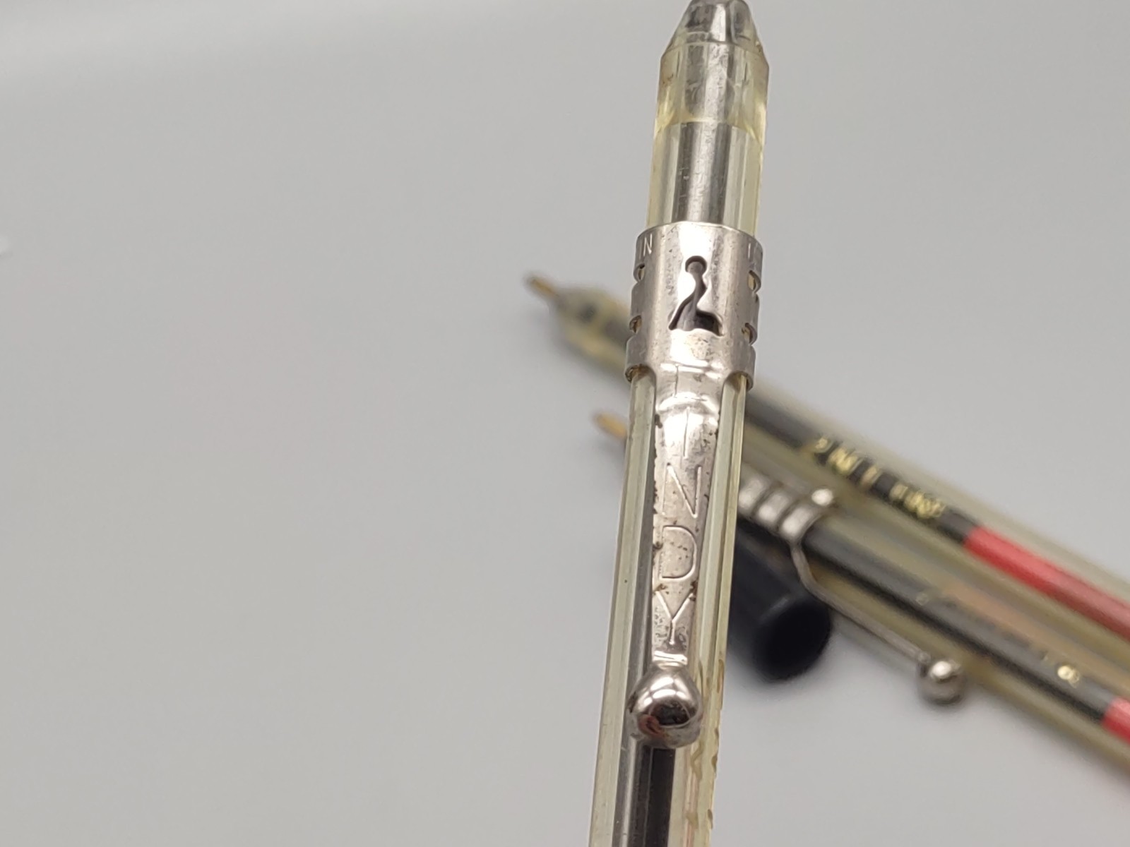 Vintage Lindy 2-in-1 Ballpoint Pen – Double Ended Red & Black Ink – Rare