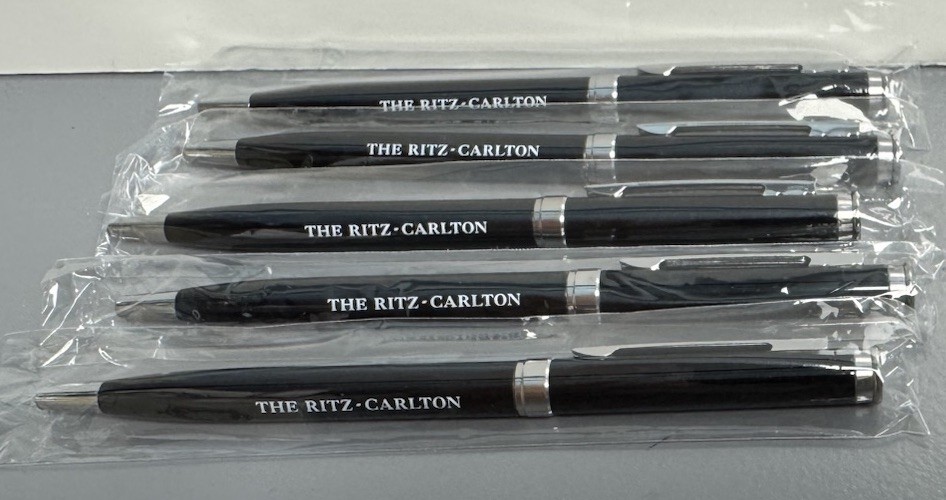 5 PACK The Ritz Carlton Metal Ball Point Twist Pens Heavy Sleek Black Silver