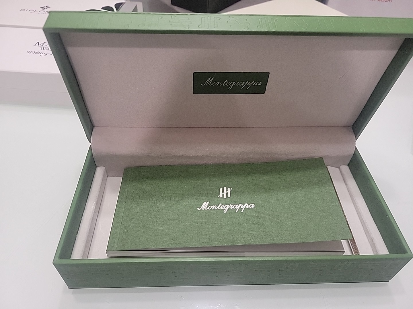 Rare Luxury Montegrappa Black Resin Rollerball Pen Rose Gold Trim w/ Box Italy