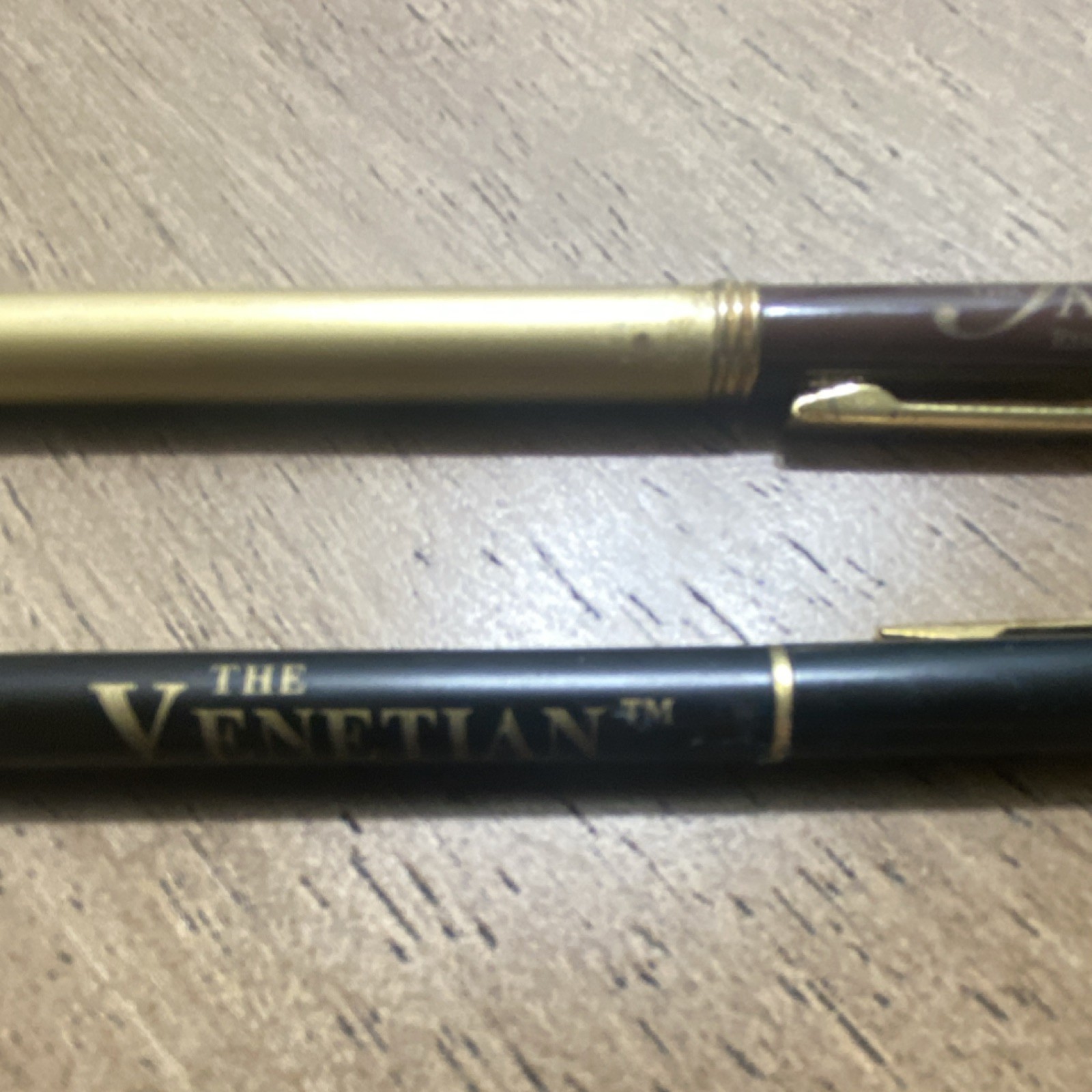 The Venetian & The Palazzo Collectible Metal Ballpoint Pens Gold Trim Black Ink