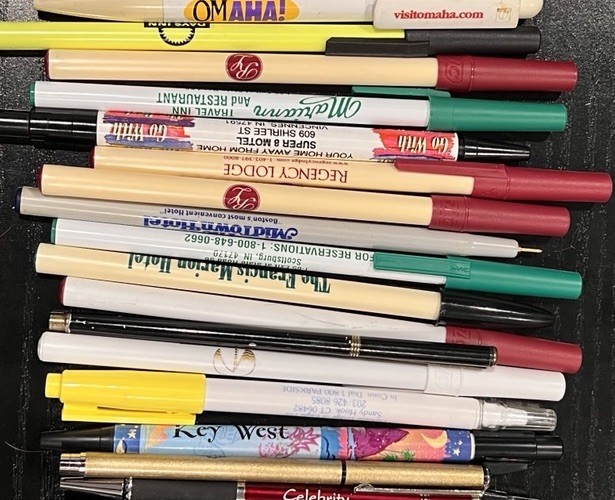 Over 35 Pens (dry Ink) Hotels, New Zealand, Alaska, TX, San Diego, Omaha,…