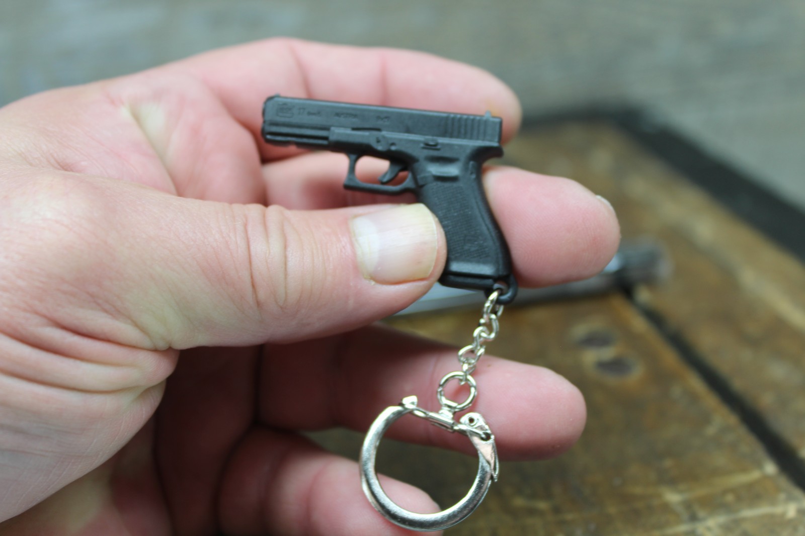 GLOCK PERFECTION FACTORY PEN & Keychain Collectibles New
