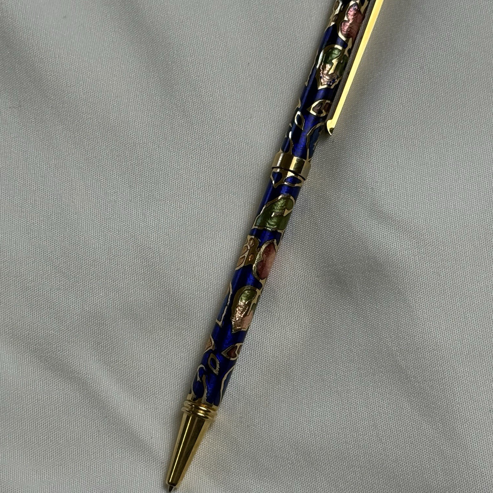 Chinese Cloisonné Enamel Ballpoint Pen Blue Floral w/ Case Needs New Cartridge