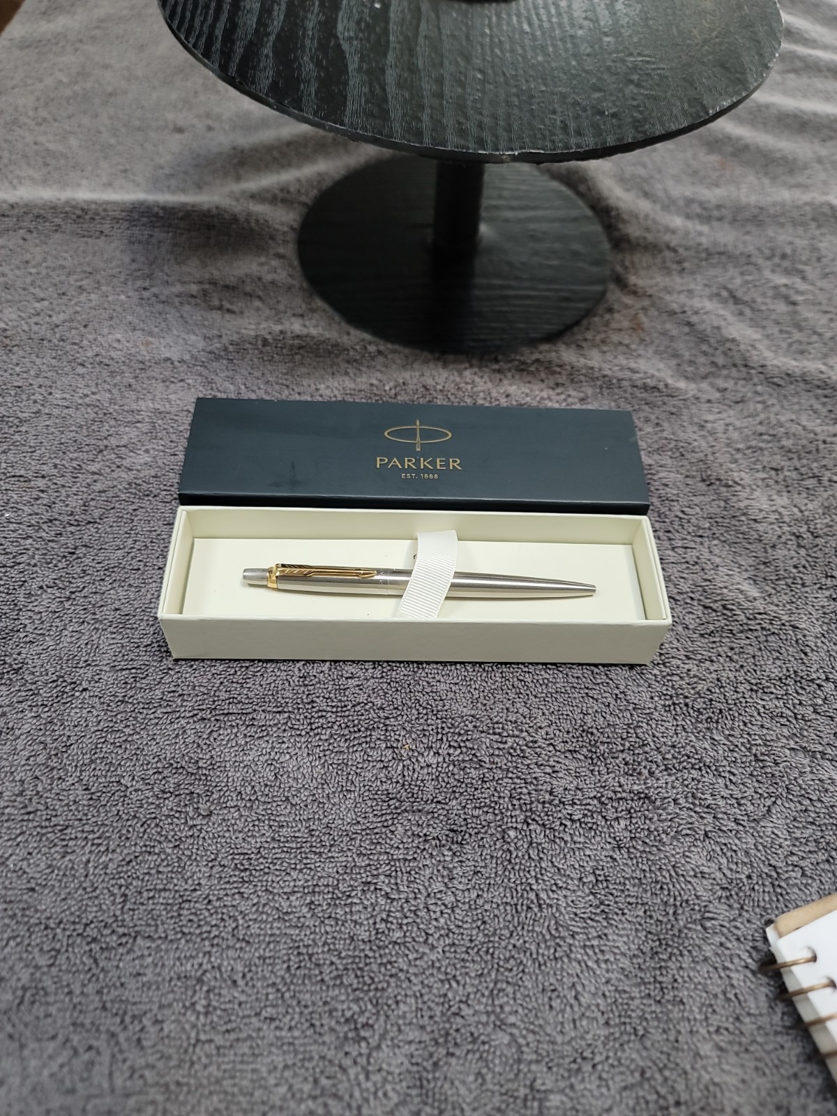 Luxor Parker Jotter Ballpoint Pen, Stainless Steel with Gold Trim, Black Ink