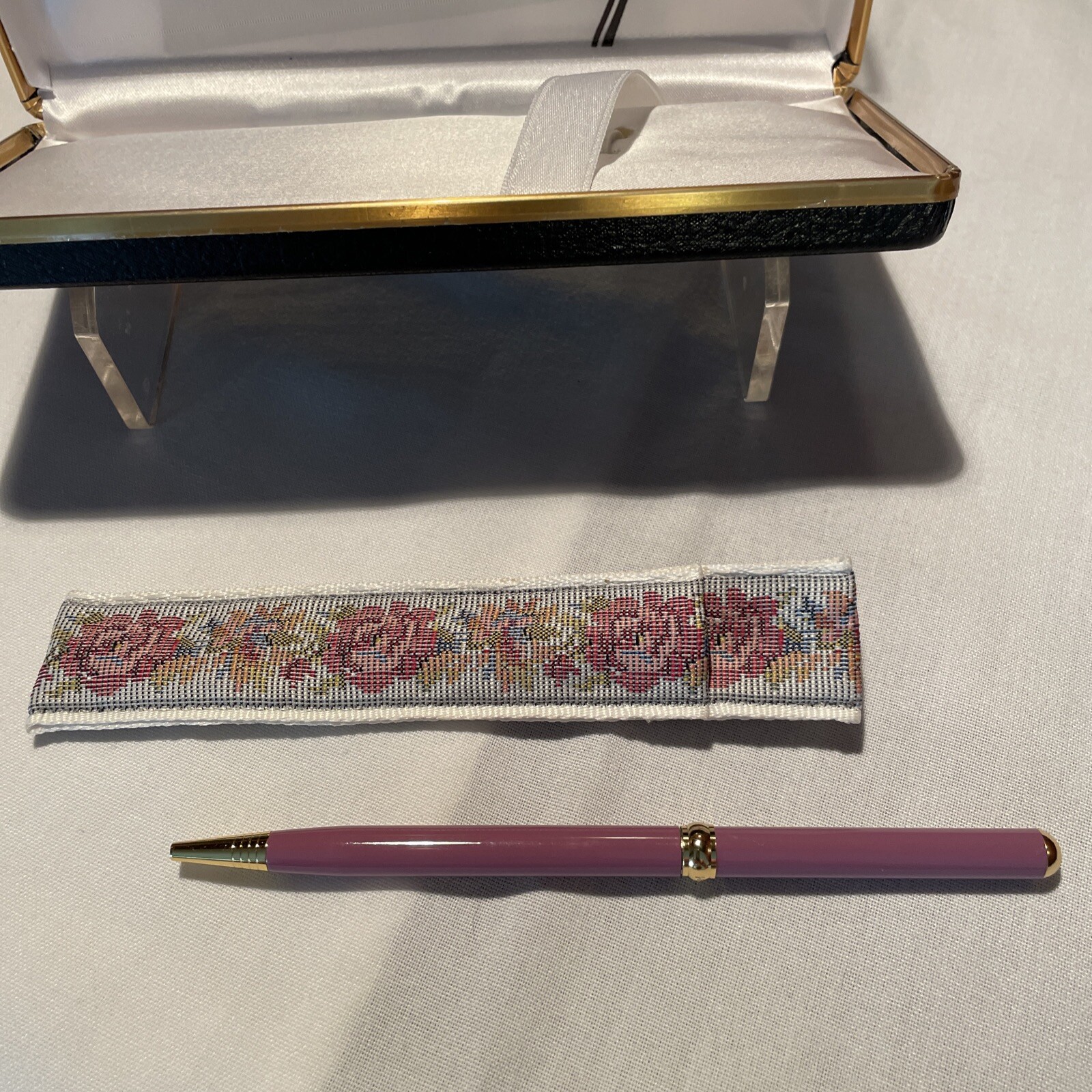 NEW Reflections Fine Writing Instruments Pen W/ Case Cover and Paperwork