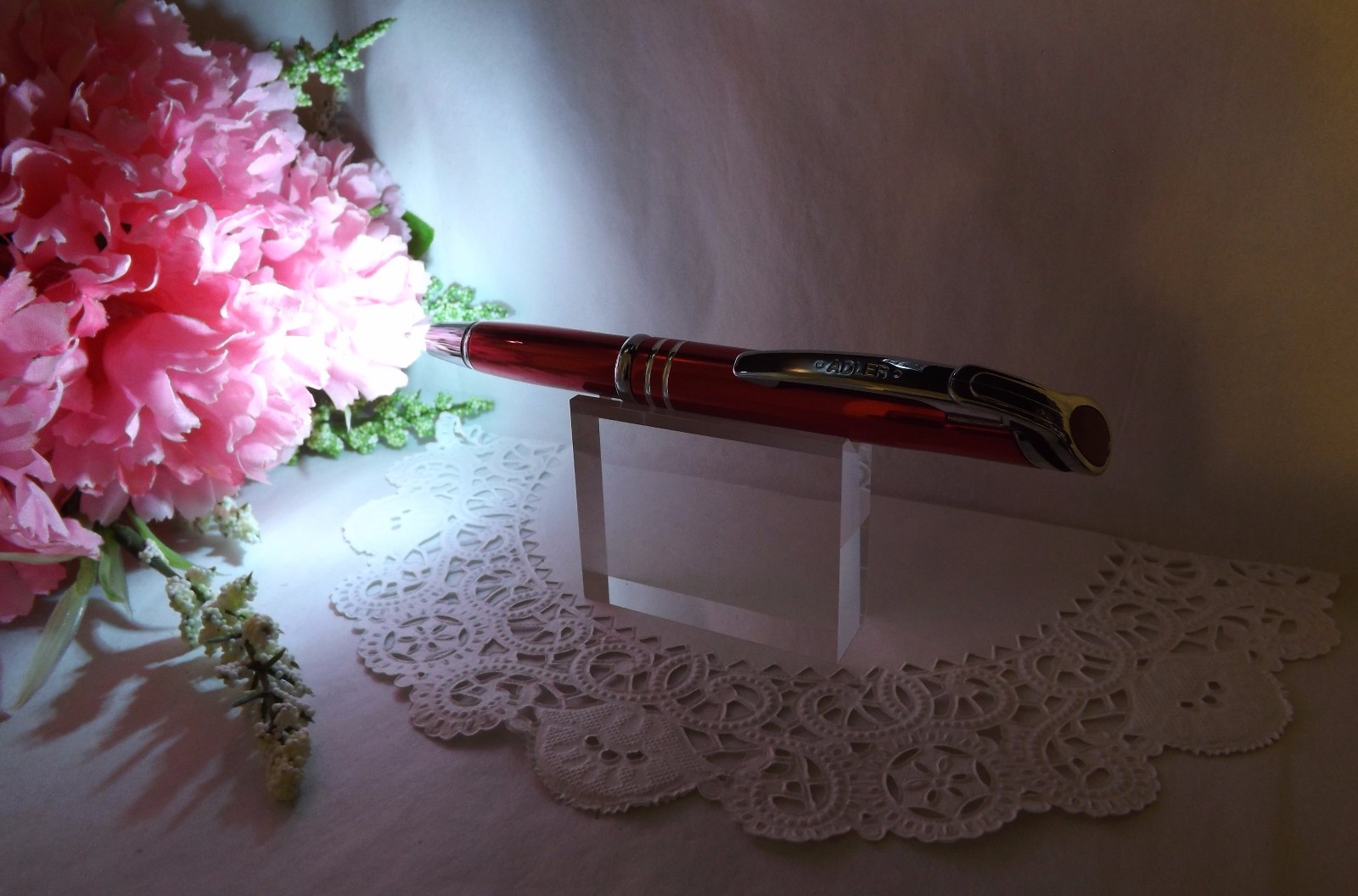3 in 1 Medina Lighted Tip Red Stylus LED Flashlight Pen by Adler (HIGH QUALITY)