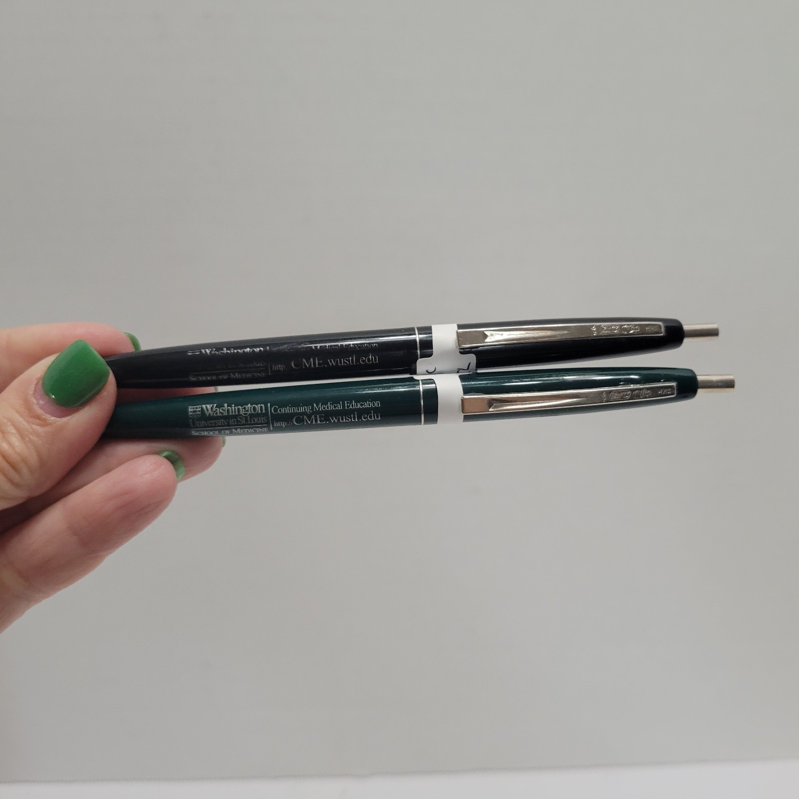 2 VTG Bic Clic Pen Washington University School Of Med. 1-Green 1- Black Mexico